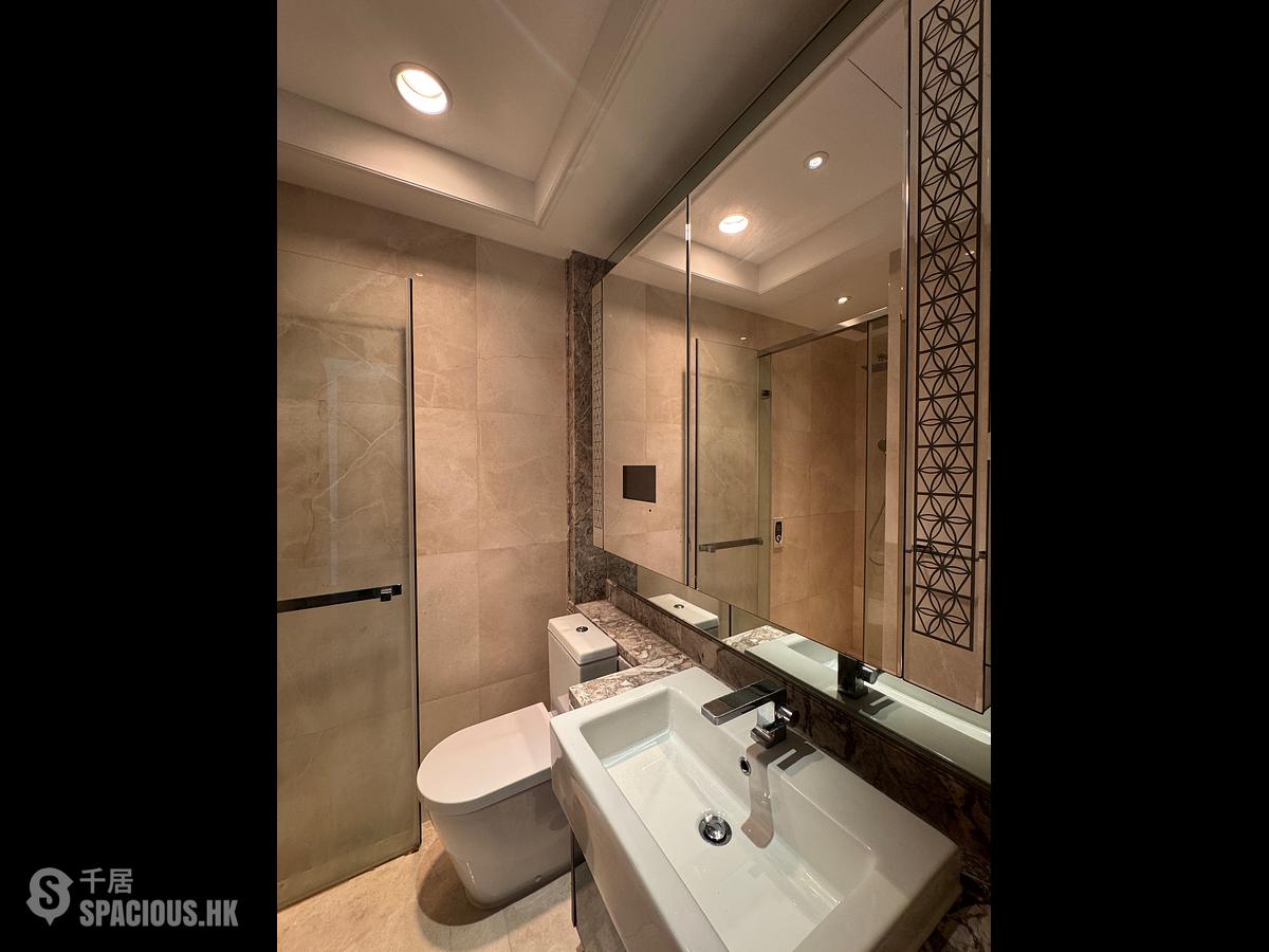 Wan Chai - The Avenue Phase 2 Block 2 01