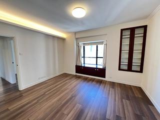 Tai Hang - Jolly Villa 06