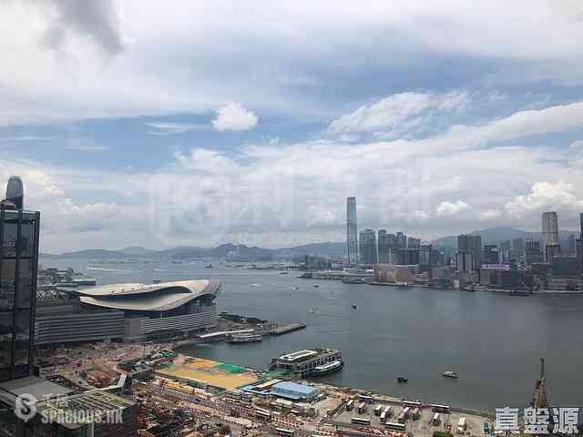 Wan Chai - The Gloucester 01
