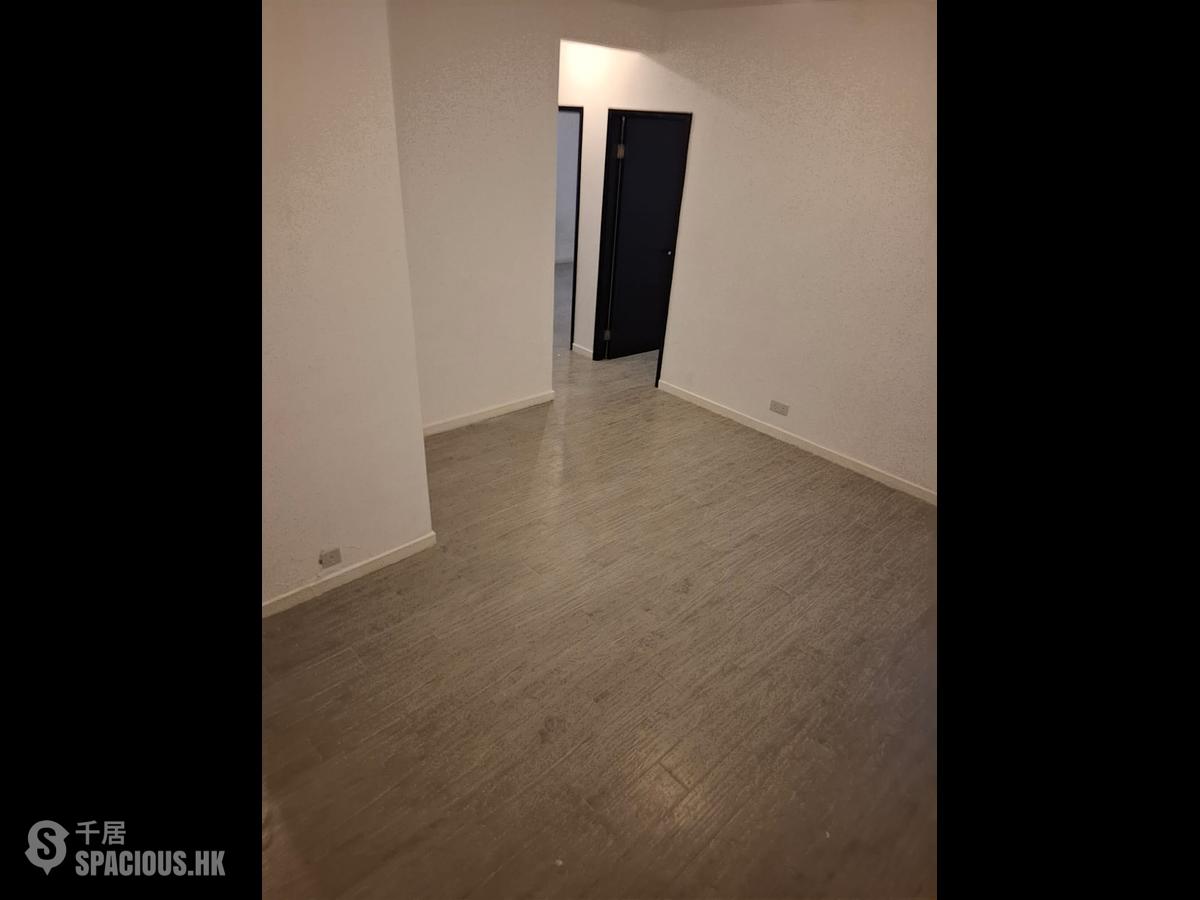 Causeway Bay - Vienna Mansion 01