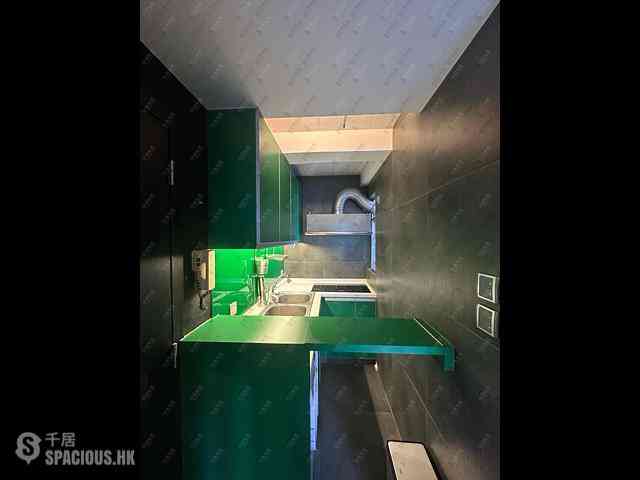Sai Ying Pun - Hoi Sing Building 04