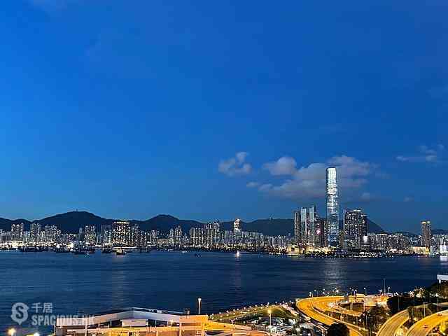 Shek Tong Tsui - Upton 01