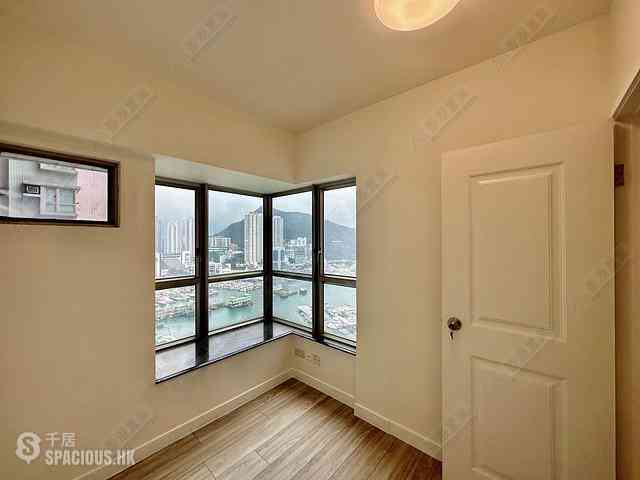 Ap Lei Chau - Sham Wan Towers Block 1 02