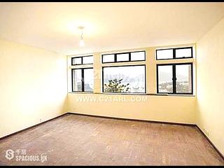 Chung Hom Kok - Cape Court 06