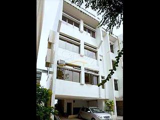Chung Hom Kok - Cape Court 10