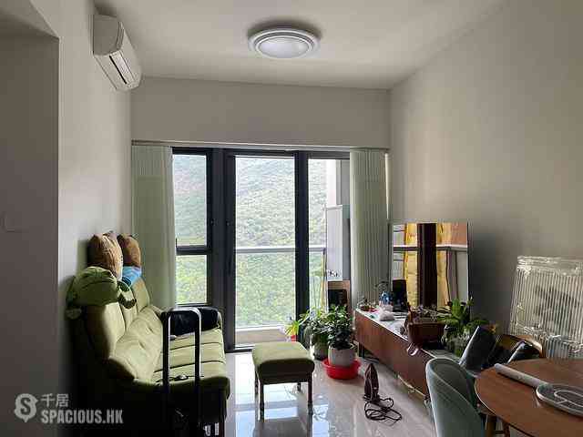 Wong Chuk Hang - The Southside 02