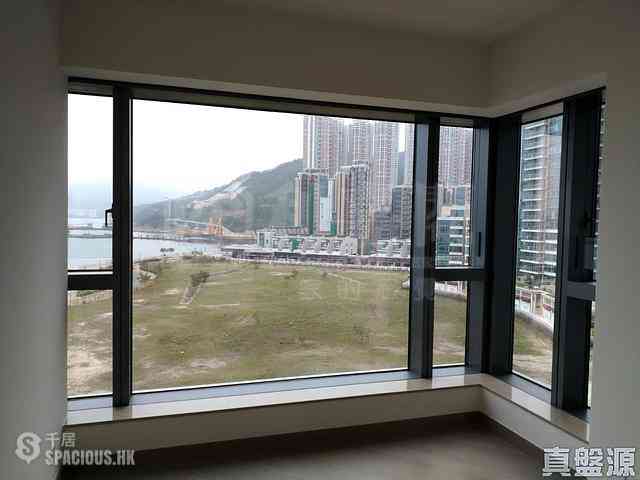 Tseung Kwan O - The Wings Ocean Wings Block 2 03