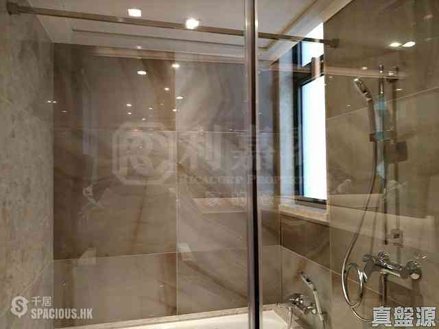 Tseung Kwan O - The Wings Ocean Wings Block 2 05