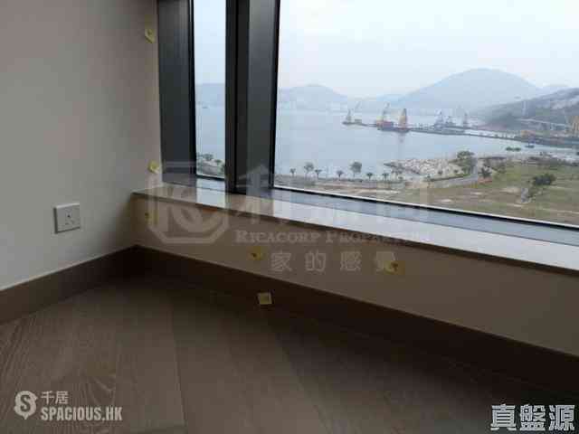 Tseung Kwan O - The Wings Ocean Wings Block 2 06