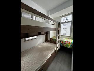 Kennedy Town - Pearl Court Block B 03