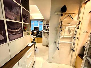 Wan Chai - Paul Yee Mansion 06