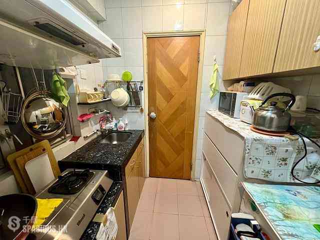 Causeway Bay - 459-465, Hennessy Road 07