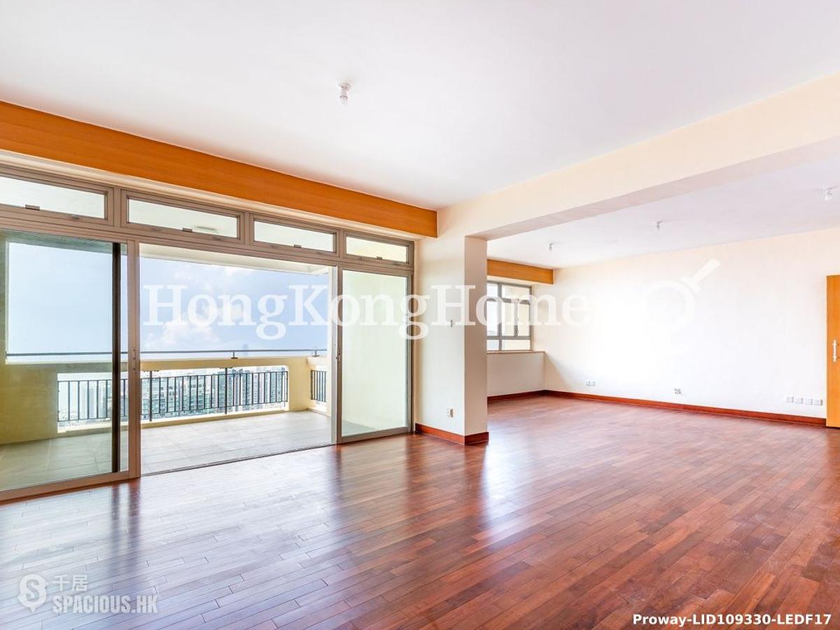 Jardines Lookout - 111, Mount Butler Road 01