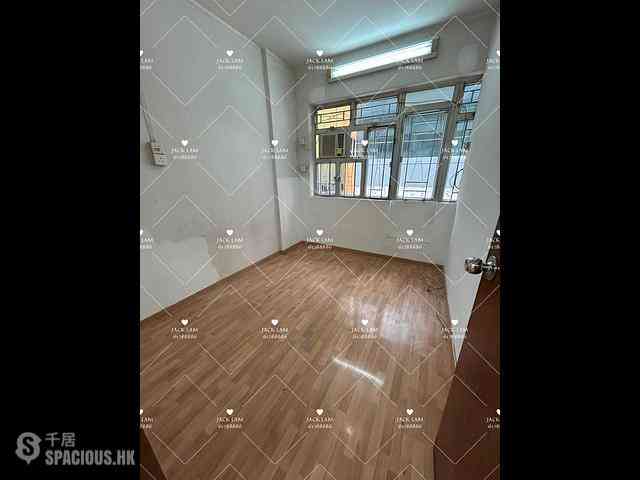 Jordan - 15-21, Kwun Chung Street 01