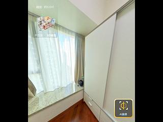 Wan Chai - The Avenue Phase 1 Block 5 04