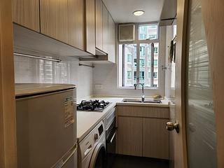 Mid Levels Central - Kings Court 13