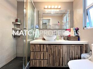 Sai Ying Pun - Comfort Court 06