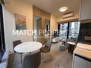 Sai Ying Pun - The Queens 02