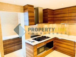 Mid Levels Central - Hillsborough Court 09