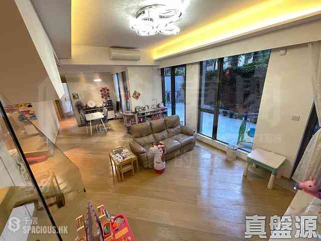 Tseung Kwan O - Alto Residences Block 2 07