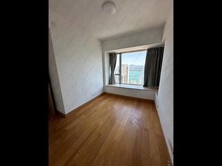 Sai Ying Pun - Island Crest Block 1 05