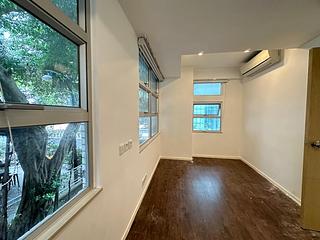 Wan Chai - Lok Moon Mansion 04