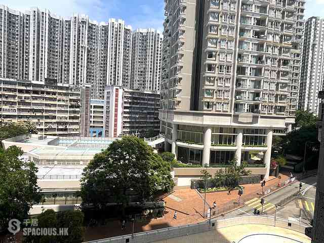 Quarry Bay - Parkvale Tower 4 Ling Pak Mansion 01