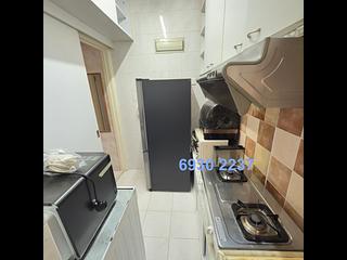 Kennedy Town - Luen Fat Apartments 06