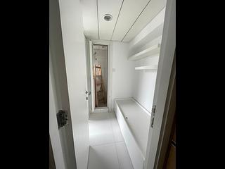 Soho - Centrestage 04