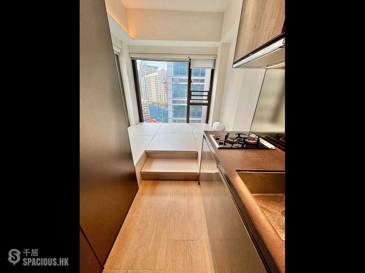 North Point - One Prestige 01