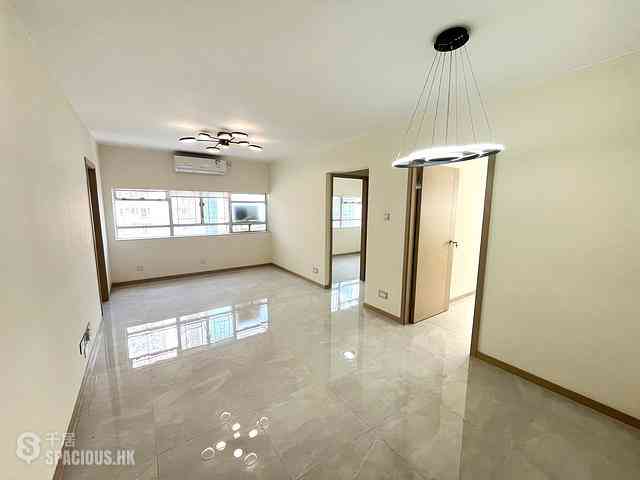 Quarry Bay - Westlands Gardens Block E 01