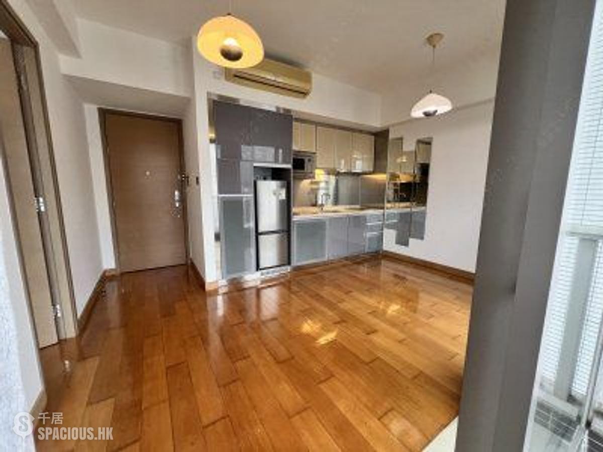 Sai Ying Pun - Island Crest Block 1 01