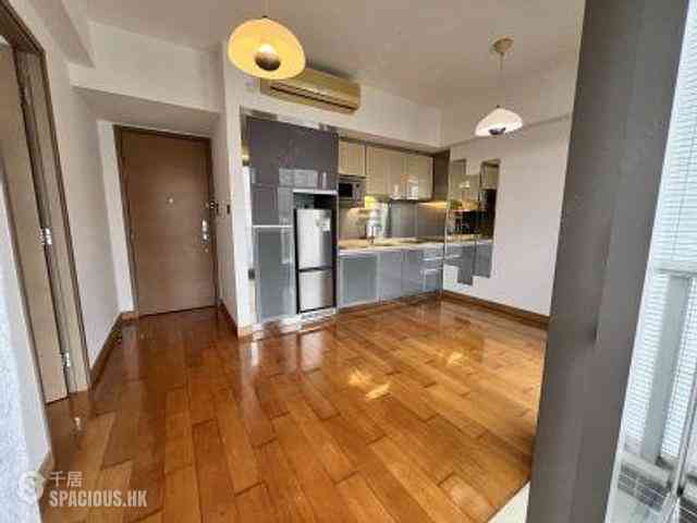 Sai Ying Pun - Island Crest Block 1 01