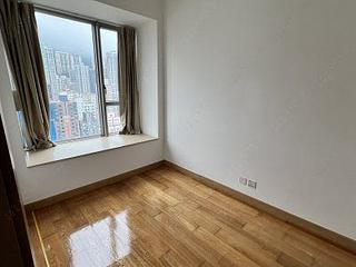 Sai Ying Pun - Island Crest Block 1 03