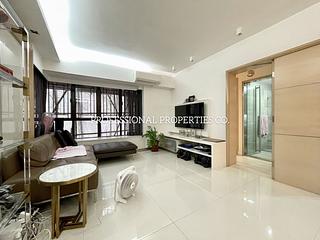 Mid Levels Central - Elegant Terrace 02