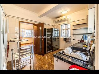 Mid Levels Central - Emerald Court 12