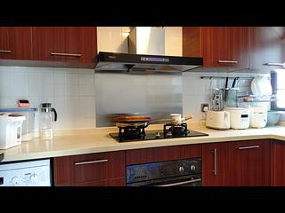 Mid Levels Central - The Grand Panorama Block 1 02
