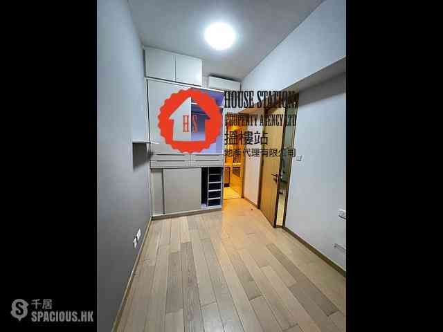 Tseung Kwan O - Twin Peaks Block 1 08