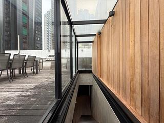 Mid Levels Central - Merry Court 02