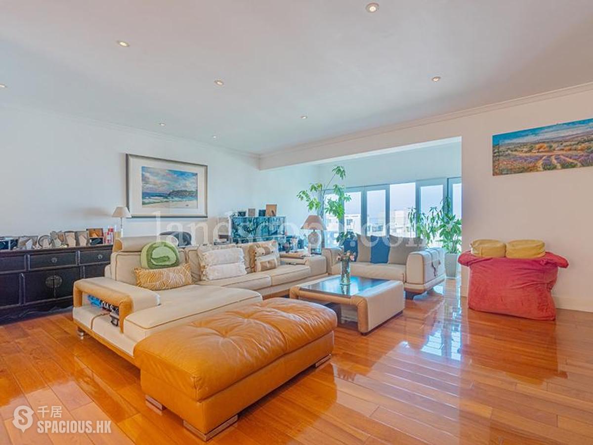 Mid Levels West - Piccadilly Mansion 01