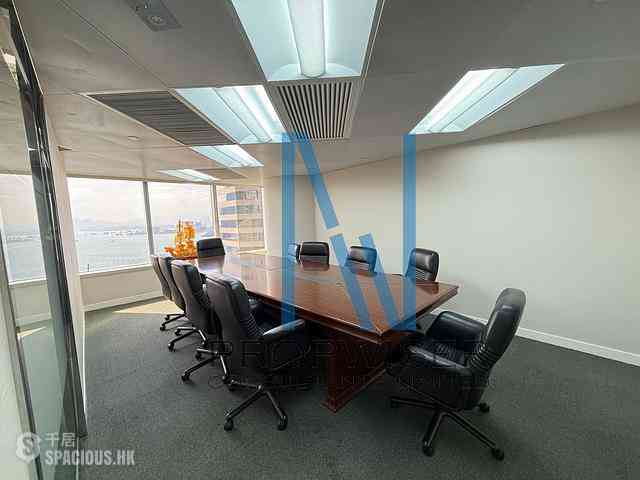 Wan Chai - Convention Plaza Office Tower 01