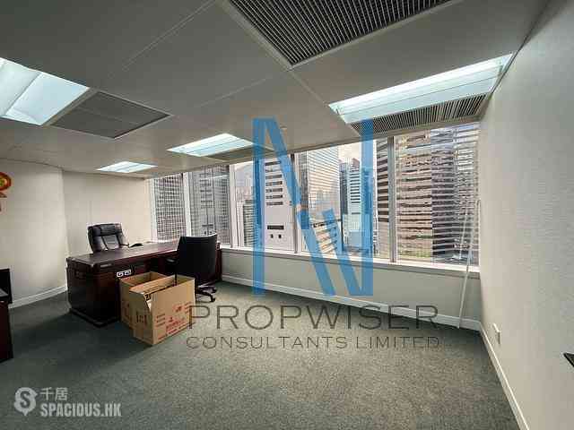 Wan Chai - Convention Plaza Office Tower 03