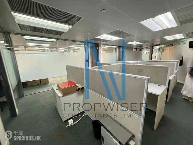 Wan Chai - Convention Plaza Office Tower 05
