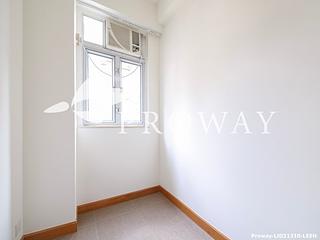 Central - Sunny Building 09