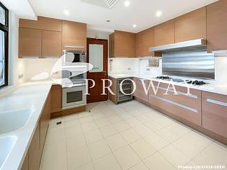 Causeway Bay - Fontana Gardens 10