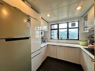 Fortress Hill - Le Sommet Block 1 10