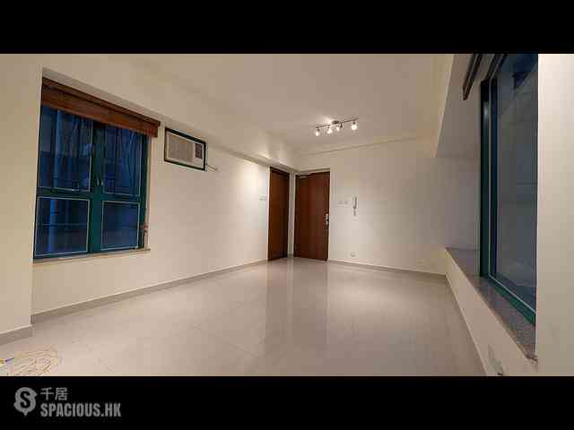 Causeway Bay - The Grandeur 01
