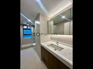 Mid Levels Central - Estoril Court 16