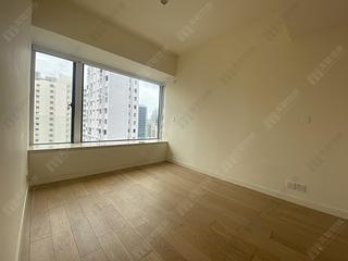 Mid Levels Central - Gramercy 03