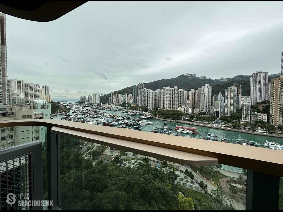 Ap Lei Chau - Aruna 01